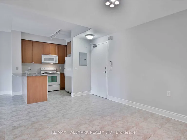 8201 Islington Ave #411 — Photo 14