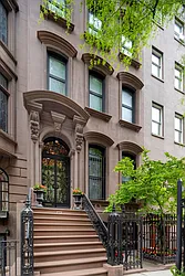129 East 35th Street in Murray Hill