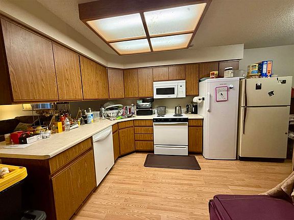 5th image of 25 Lincoln Ave APT 13