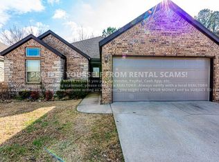 159 E Madrid St, Fayetteville, AR 72703