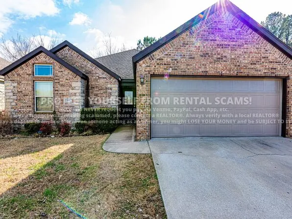 159 E Madrid St, Fayetteville, AR 72703