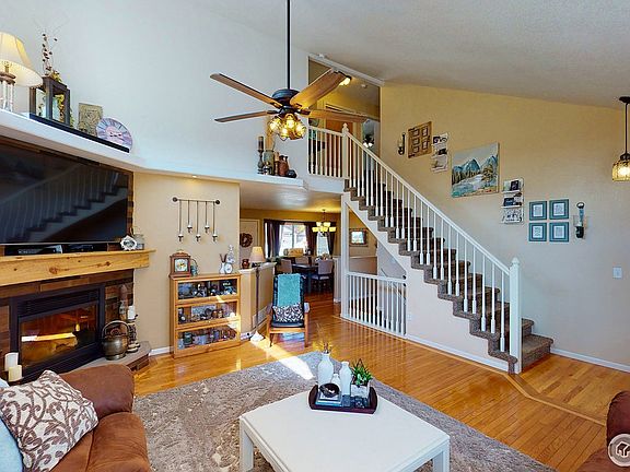 4th image of 370 Sorrel Dr