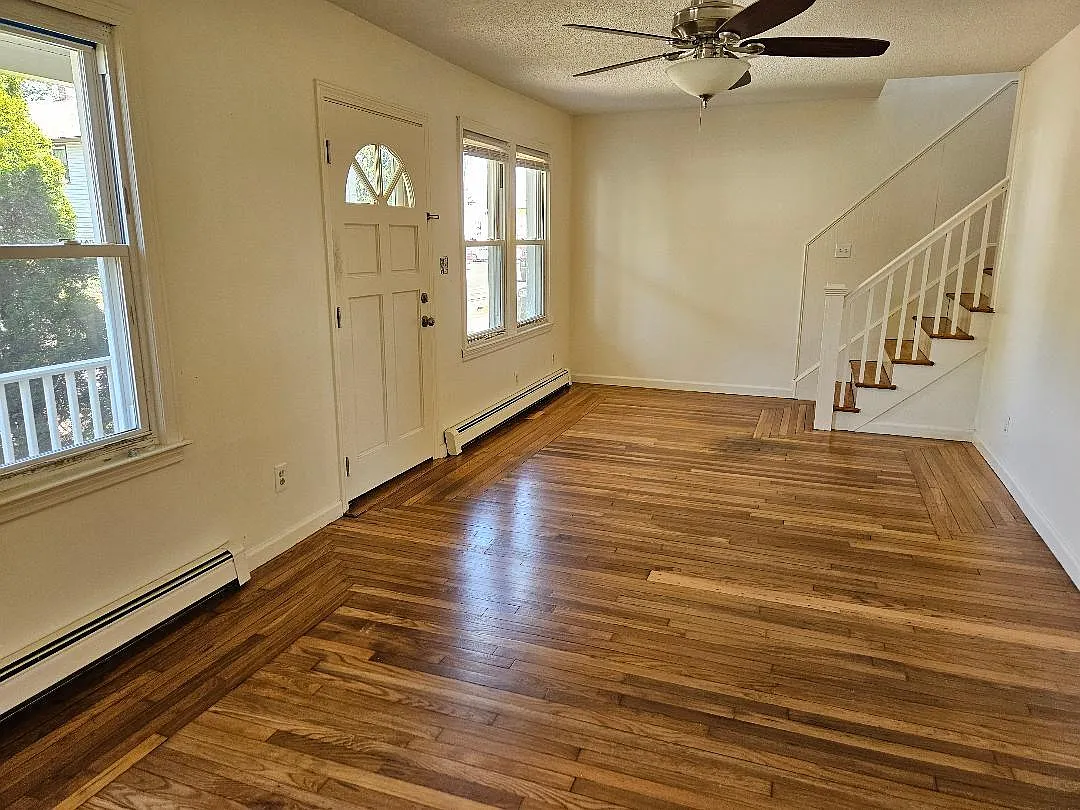 2 bed, 1324 sqft, $2,400 — Photo 2