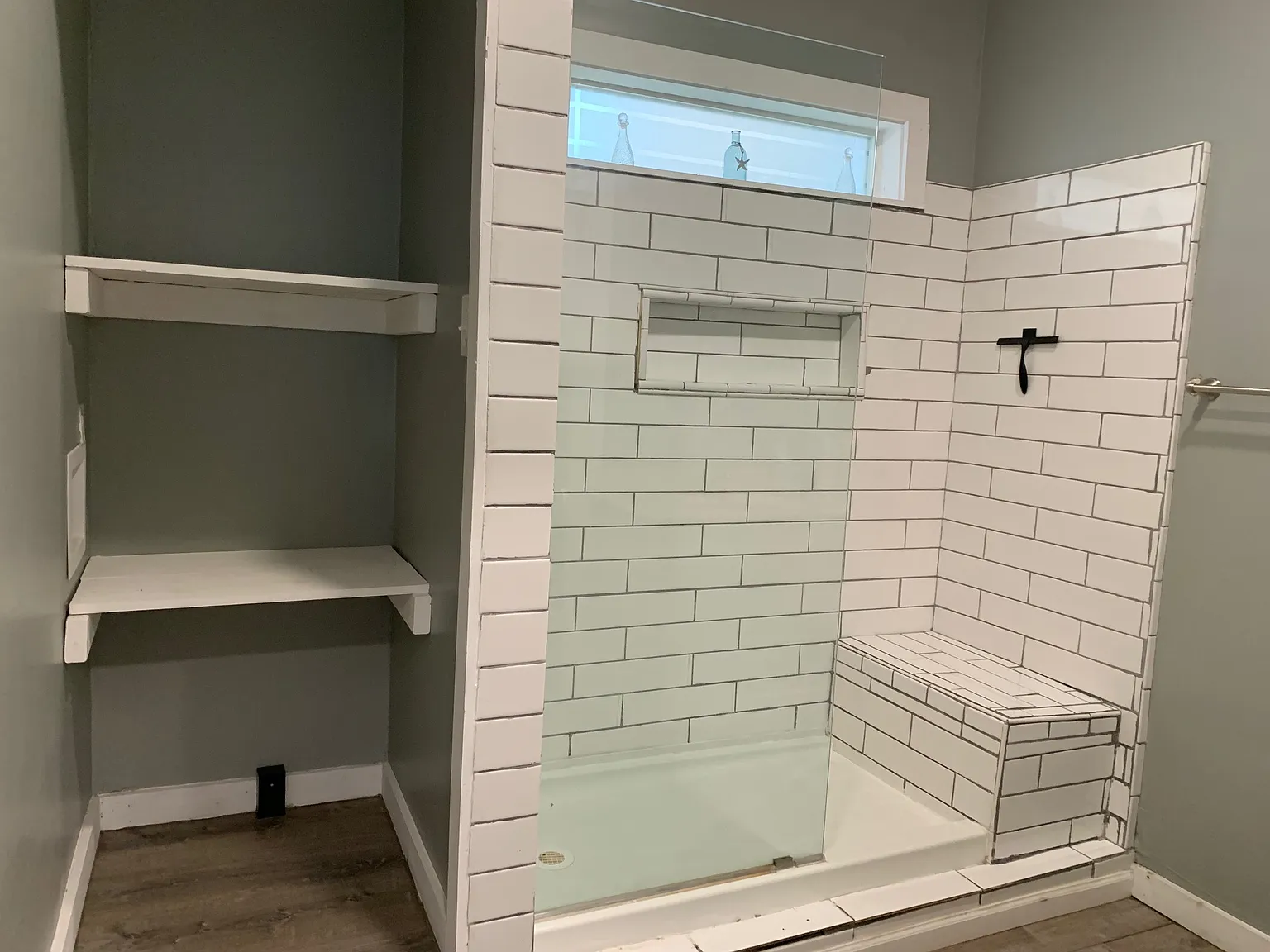 2 bed, $1,300 — Photo 1