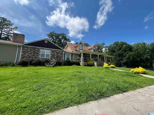 3811 Valley Bend Dr, Moody, AL 35004