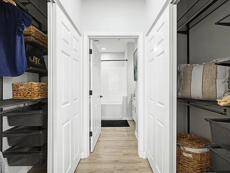 The Reserve at Meadowmont Apartments and Townhomes — Photo 37