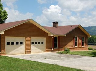 101 Piney Rd, Hayesville, NC 28904