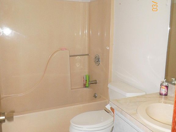 3rd image of 108 Summerhill Ct