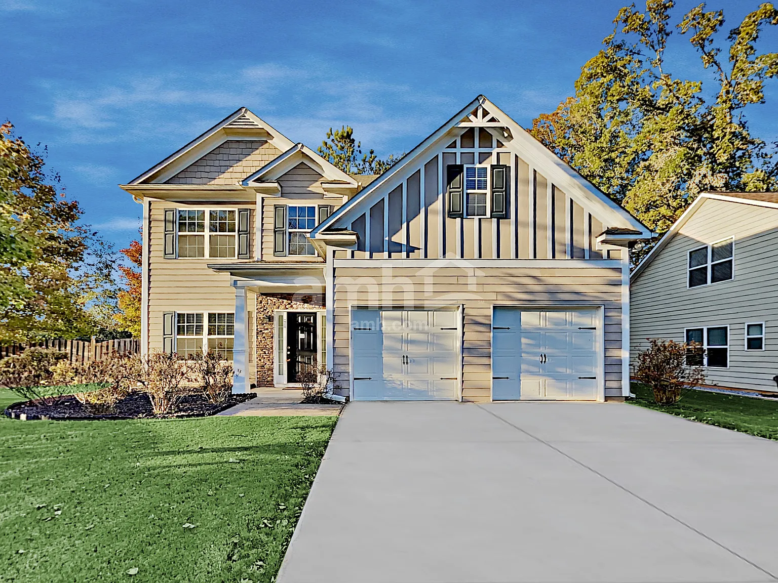 5 bed, 3.0 bath, 2622 sqft, $2,720 — Photo 1