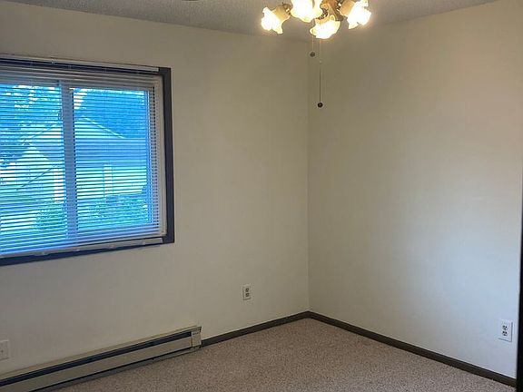 3rd image of 608 NE 4th St #6