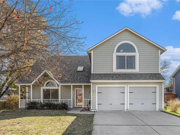 6301 W 158th Pl, Overland Park, KS 66223
