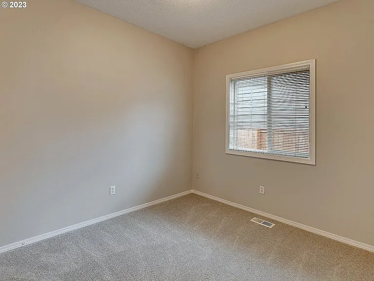 15842 NW Hackney Dr — Photo 11