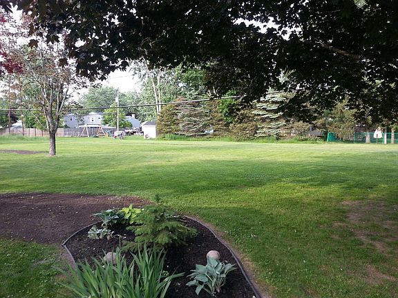4th image of 1481 Jamaica Sq
