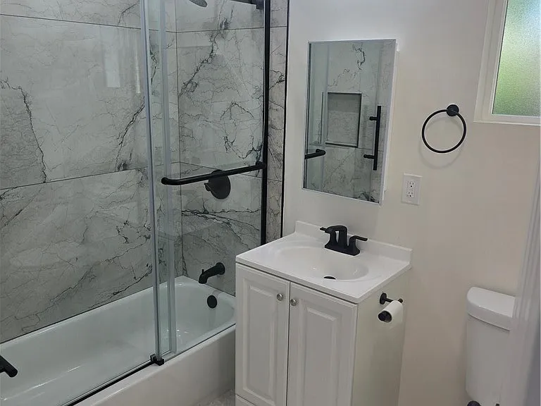 421 W Lexington — Photo 15