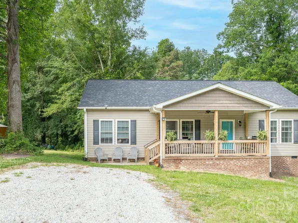119 Wade Dr, Kings Mountain, NC 28086