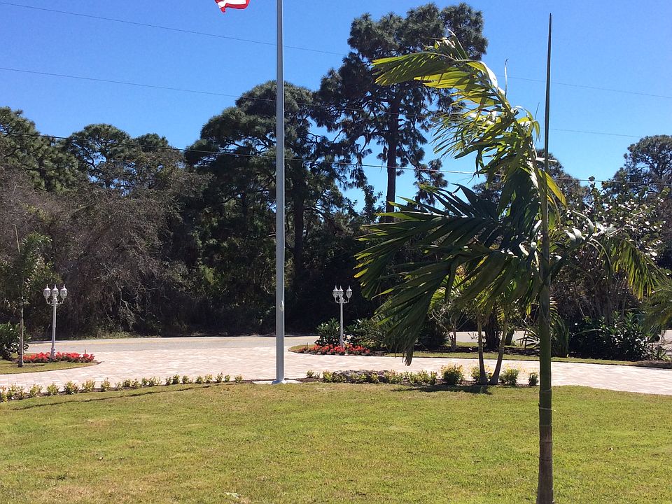 1st image of 1395 Bayshore Dr
