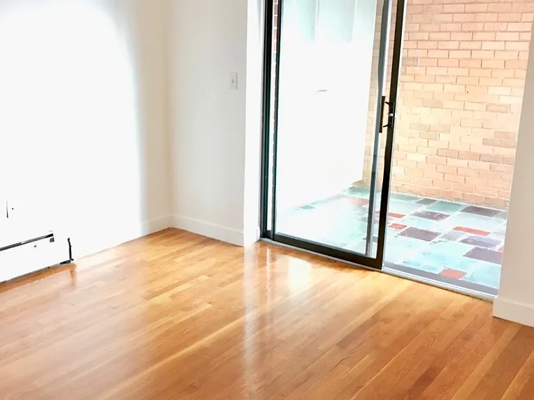 12 Commonwealth Ct #14 — Photo 11