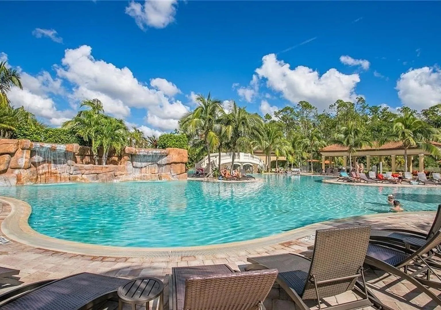 ** Available For 2027 Season Dec-April Only -- Fully Furnished Turnkey Seasonal Unit -Bella Firen... — Photo 4