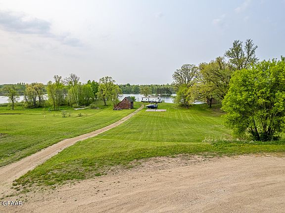 3rd image of 19589 Johnson Dr