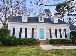 7 Woodway Dr, Greer, SC 29651