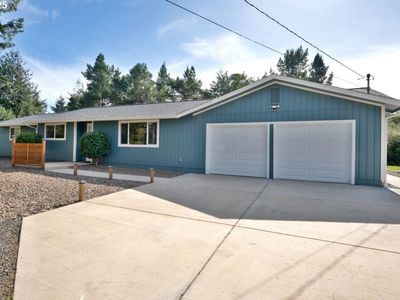 2034 45th St, Florence, OR, 97439