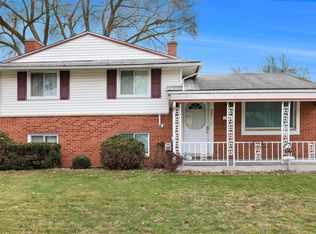 34254 Wilke Dr, Sterling Heights, MI 48310