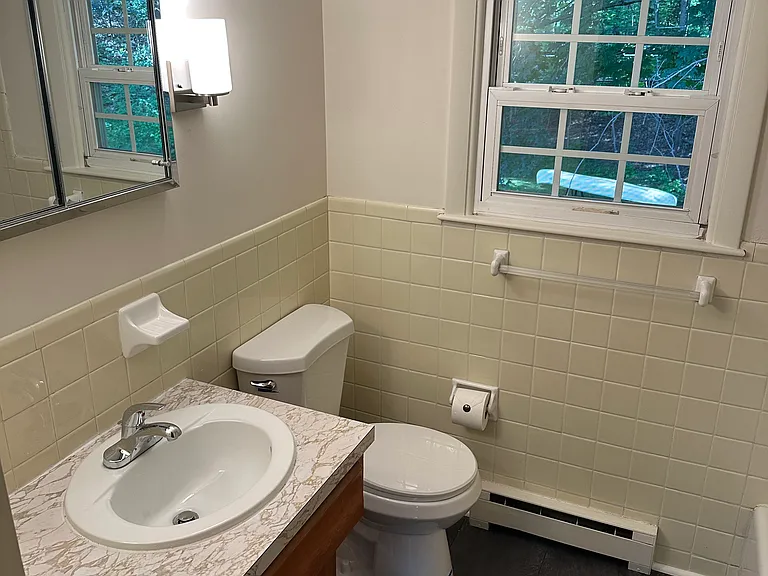 151 Leicester St #1B — Photo 4