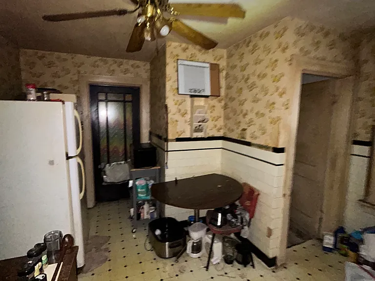 1236 Gimblin St — Photo 41