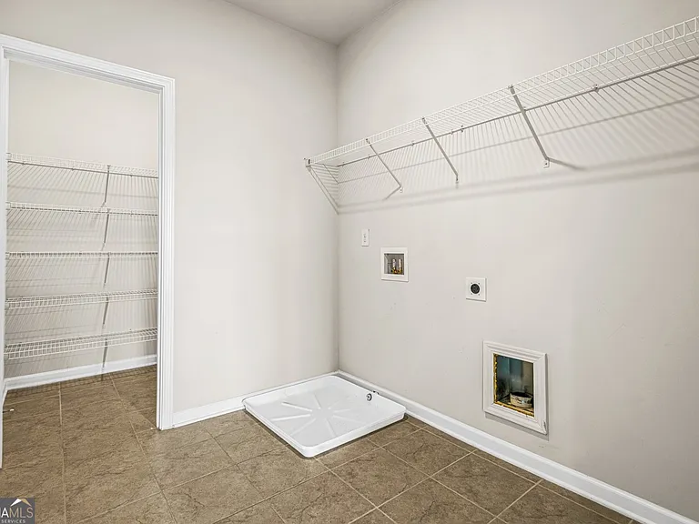 3331 Fall Branch Ln — Photo 17
