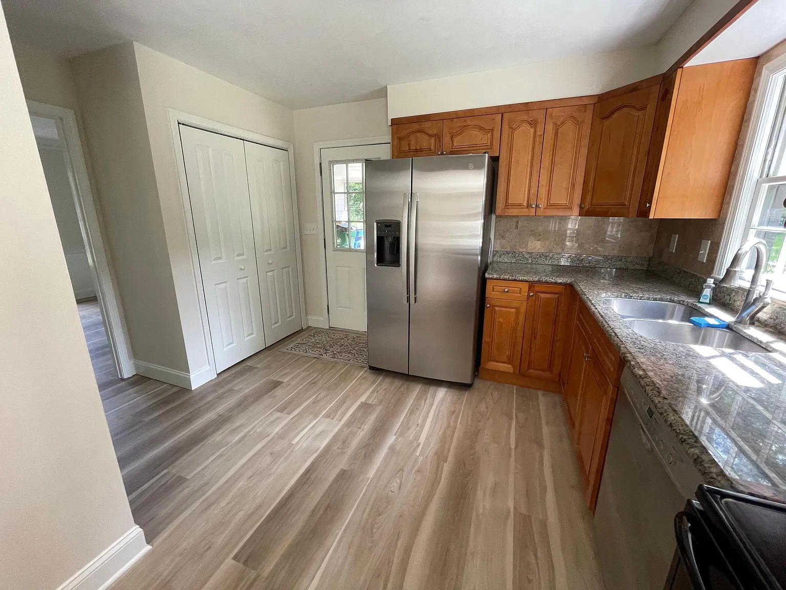 1487 Carnaby Court — Photo 4