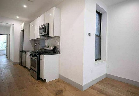 3rd image of 481 Chauncey St #1LL