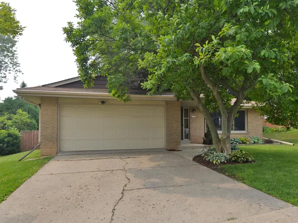 1719 Tamarack STREET, South Milwaukee, WI 53172