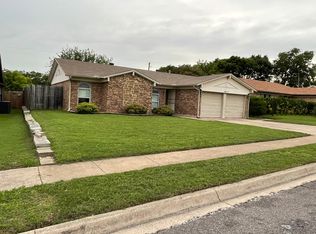 6517 Lyndale Dr, Watauga, TX 76148