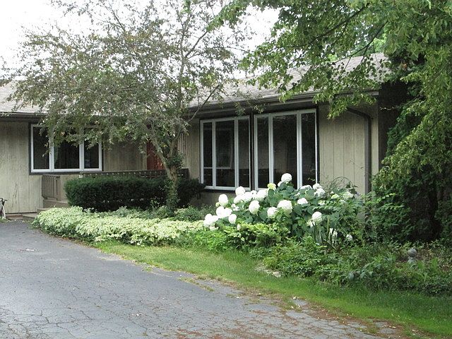 1st image of 19715 S Woodside Dr