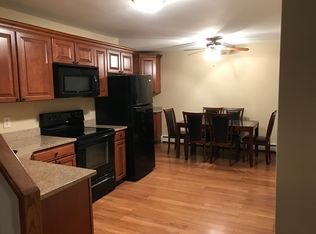 417 Gardiners Ave, Levittown, NY