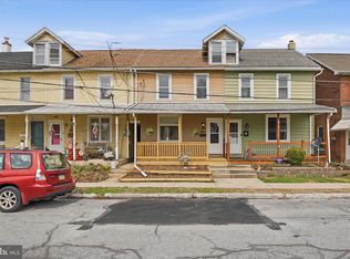 41 E Washington St, Topton, PA 19562