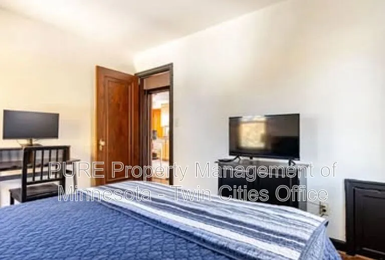 2104 Lowry Ave N #2 — Photo 7