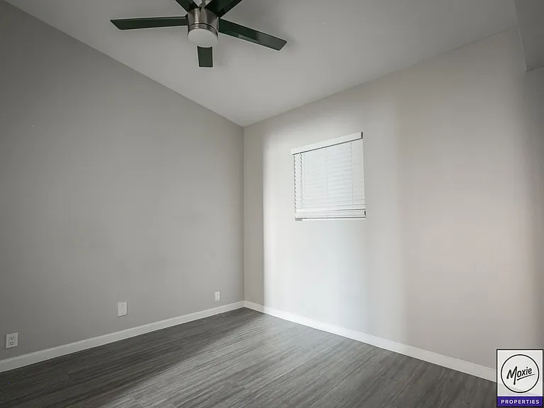 3615 E Coronado Rd #2 — Photo 9