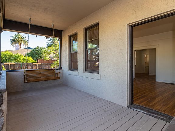4th image of 823 N 7th Ave