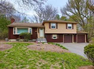 105 Salisbury Dr, Westwood, MA 02090