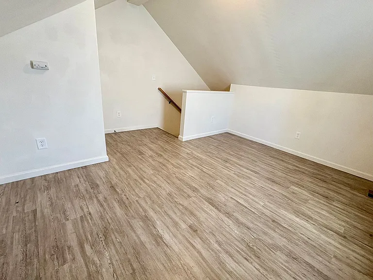 518 E Cumberland St — Photo 30