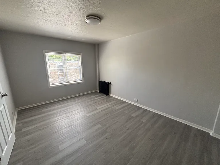 7327 N Rogers Ave #502 — Photo 1