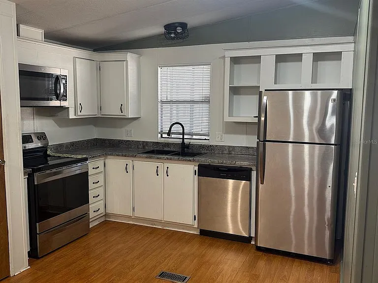 86 Pelican Dr N — Photo 6