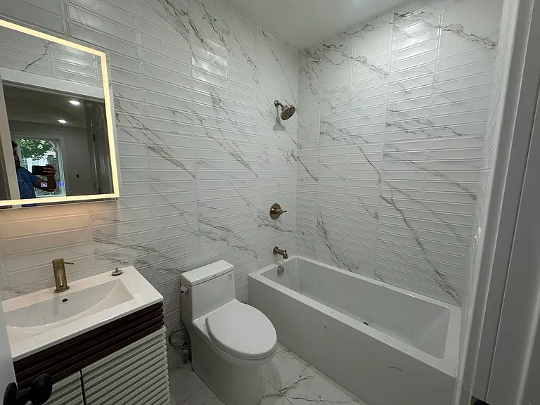 161 Bidwell Ave — Photo 9