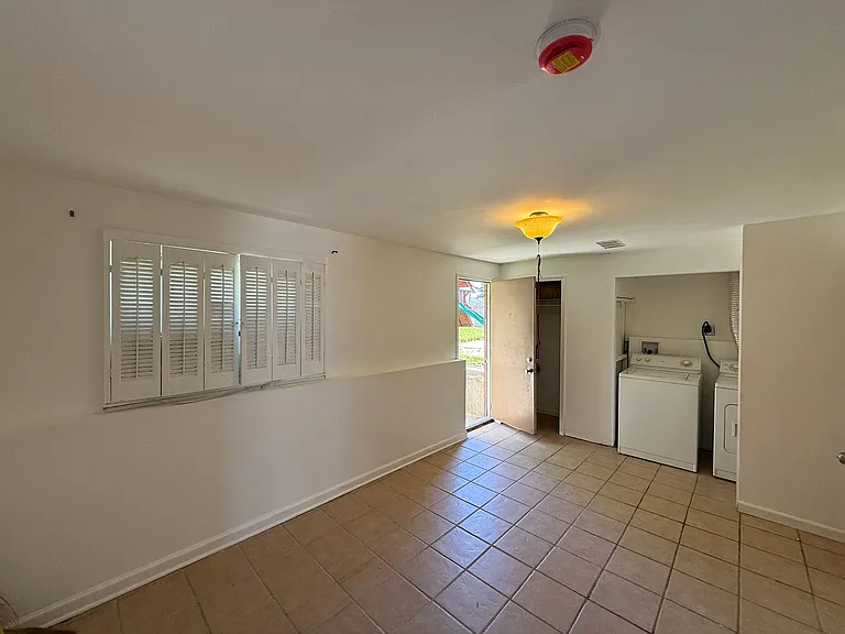 7805 Brevort Rd — Photo 20