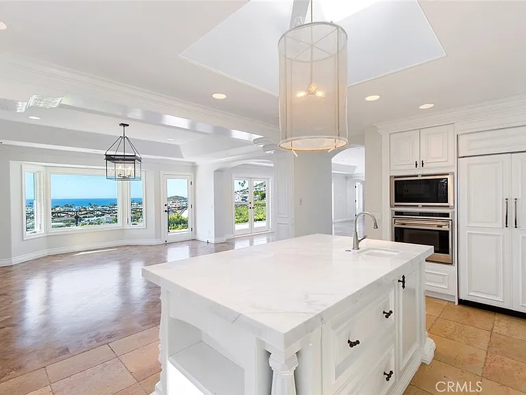 517 Emerald Bay — Photo 7