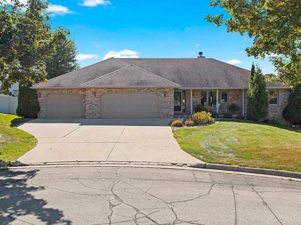 2656 Soman Ct, Green Bay, WI 54311