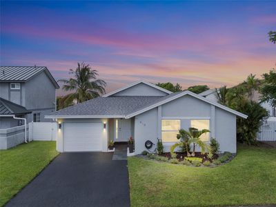 910 SW 99th Avenue, Pembroke Pines, FL, 33025