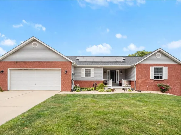 27 Willow Ln, Millstadt, IL 62260