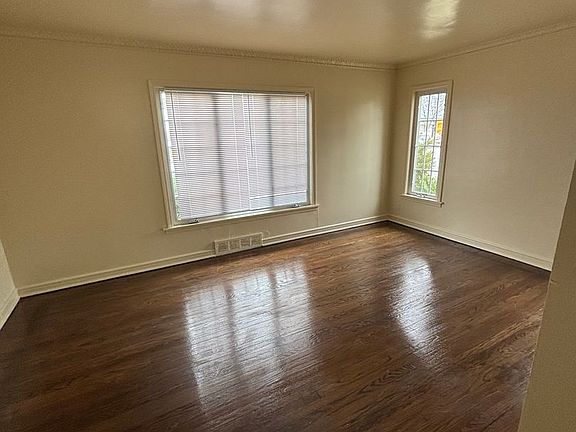 4th image of 5605 W Capitol Dr APT 2